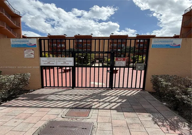 42nd image of 1800 W 54th St #309, Hialeah, FL 33012 | MLS# A11978923