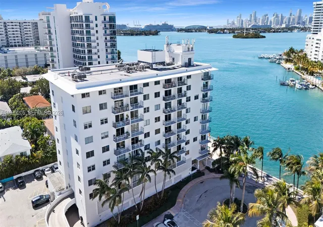 Homes for sale in Miami Beach, FL | 1450 Lincoln Road, Miami Beach, FL 33139 | Houzeo