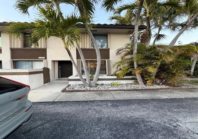1st image of 2661 Ne 164th St #40, North Miami Beach, FL 33160 | MLS# A11979308