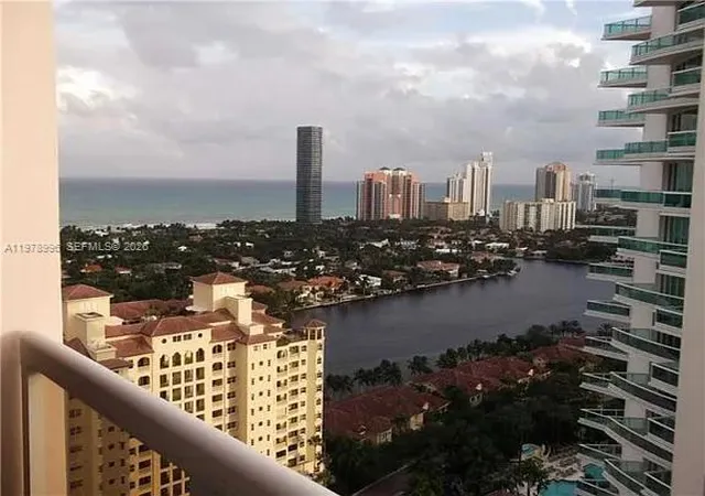 3rd image of 20185 E Country Club Dr #TS3, Aventura, FL 33180 | MLS# A11978996