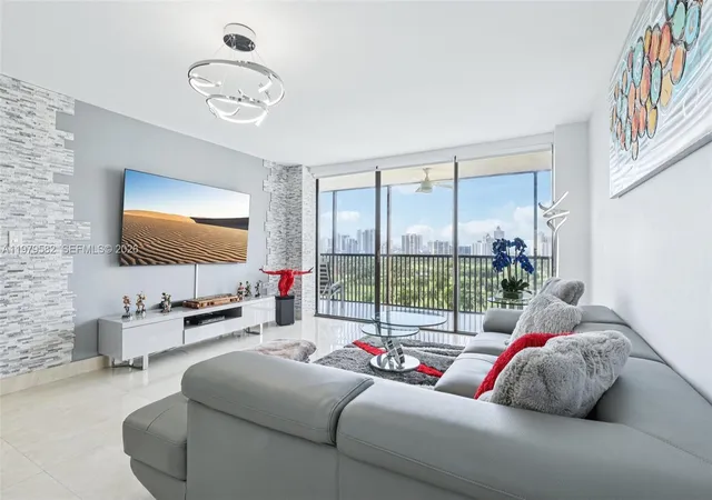 3rd image of 20379 W Country Club Dr #1436, Aventura, FL 33180 | MLS# A11979582
