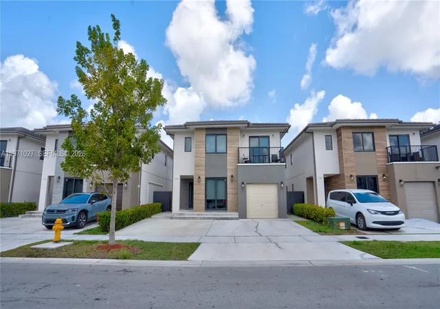 Homes for sale in Florida City, FL | 1168 Nw 1St St, Florida City, FL 33034 | MLS# A11971027