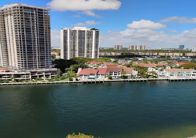 3rd image of 19390 Collins Ave #1619, Sunny Isles Beach, FL 33160 | MLS# A11980120