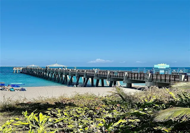 Homes for sale in Juno Beach, FL | 915 S Bay Colony Dr S #S, Juno Beach, FL 33408 | MLS# A11980207