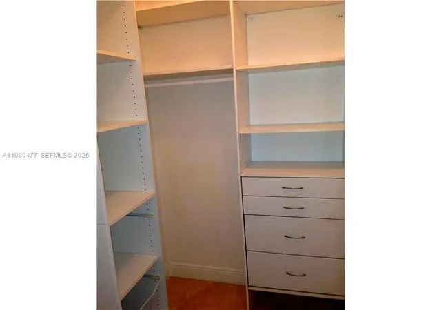 2nd image of 19900 E Country Club Dr #806, Miami, FL 33180 | MLS# A11980477