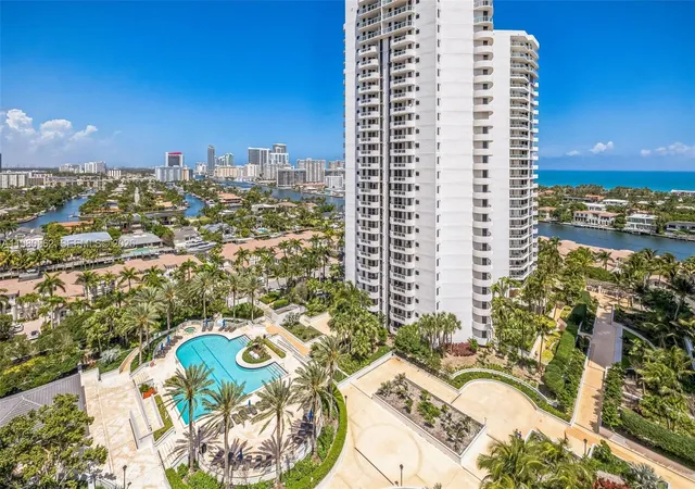 30th image of 21205 Yacht Club Dr #1802, Aventura, FL 33180 | MLS# A11980562