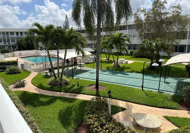 Homes for sale in Miami, FL | 15610 Ne 6th Ave #19C, Miami, FL 33162 | MLS# A11980690