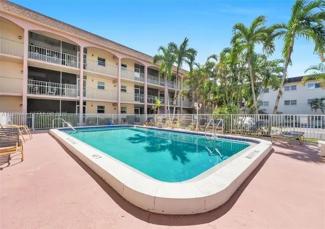 Homes for sale in Pompano Beach, FL | 100 Se 6th Ave #207, Pompano Beach, FL 33060 | MLS# A11980949