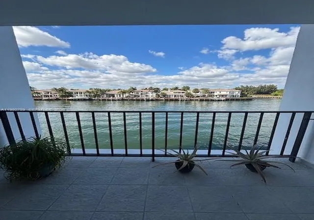 1st image of 1400 S Ocean Dr #304, Hollywood, FL 33019 | MLS# A11980789