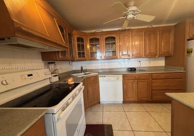 3rd image of 1400 S Ocean Dr #304, Hollywood, FL 33019 | MLS# A11980789