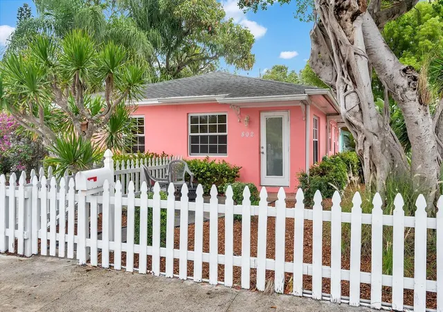 Photo 3 of Multi family home for sale at 802 N J St, Lake Worth Beach, FL 33460 | MLS# B26000243 | Listing updated on 2026-10-03