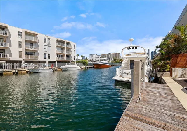 2nd image of 3665 Ne 167th St #409, North Miami Beach, FL 33160 | MLS# A11981383