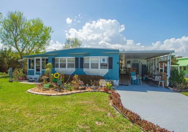 2nd image of 8 Santa Fe Ln, Port St Lucie, FL 34952 | MLS# B26000437