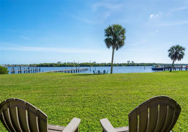 Homes for sale in Palm City, FL | 779 Sw 31st St, Palm City, FL 34990 | MLS# A11981464