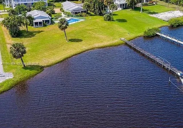Homes for sale in Palm City, FL | 779 Sw 31st St, Palm City, FL 34990 | MLS# A11981464