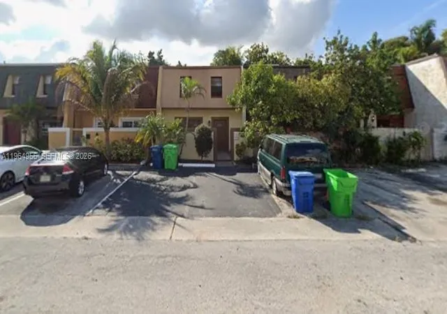 4th image of 5966 Nw 24Th Ct, Sunrise, FL 33313 | MLS# A11964955