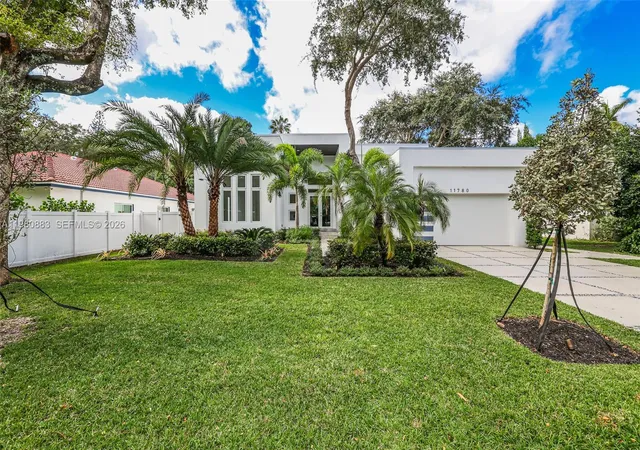 4th image of 11780 Ne 8Th Ave, Biscayne Park, FL 33161 | MLS# A11980883