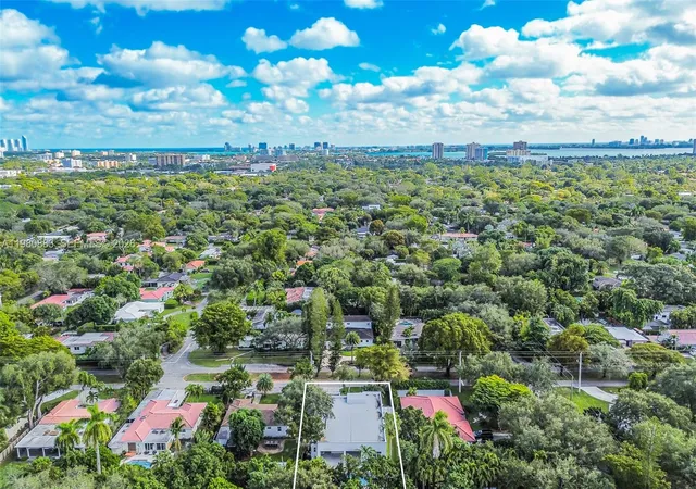 58th image of 11780 Ne 8th Ave, Biscayne Park, FL 33161 | MLS# A11980883