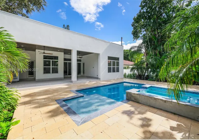 5th image of 11780 Ne 8Th Ave, Biscayne Park, FL 33161 | MLS# A11980883