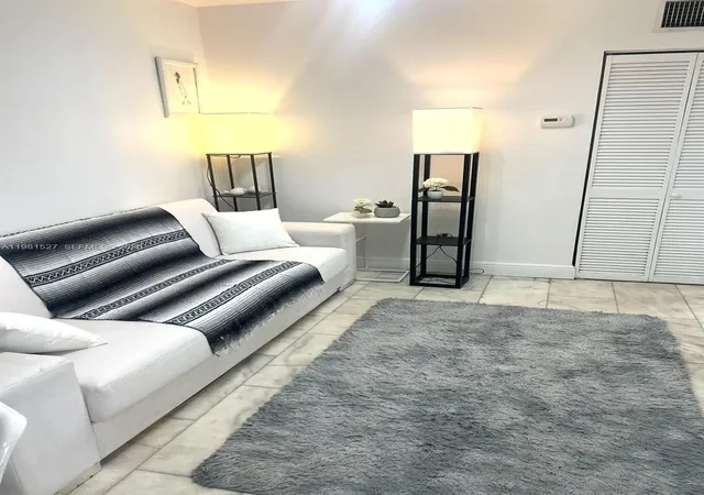 2nd image of 1526 Pennsylvania Ave #15, Miami Beach, FL 33139 | MLS# A11981527