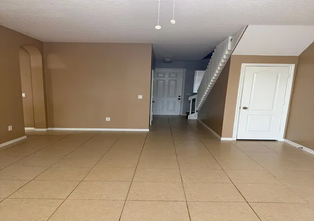 3rd image of 1510 Seminole Palms, Lake Worth, FL 33463 | MLS# B26000793