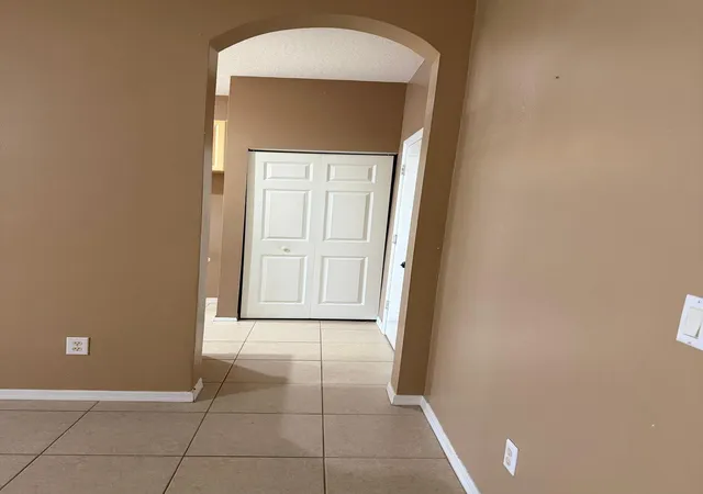 4th image of 1510 Seminole Palms, Lake Worth, FL 33463 | MLS# B26000793