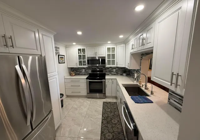 3rd image of 1024 Se 5Th #308, Dania, FL 33004 | MLS# B26000811