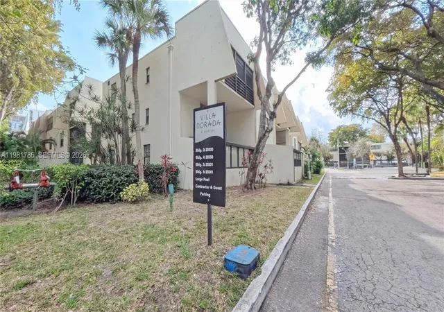 1st image of 20300 W Country Club Dr #PH18-3, Aventura, FL 33180 | MLS# A11981786
