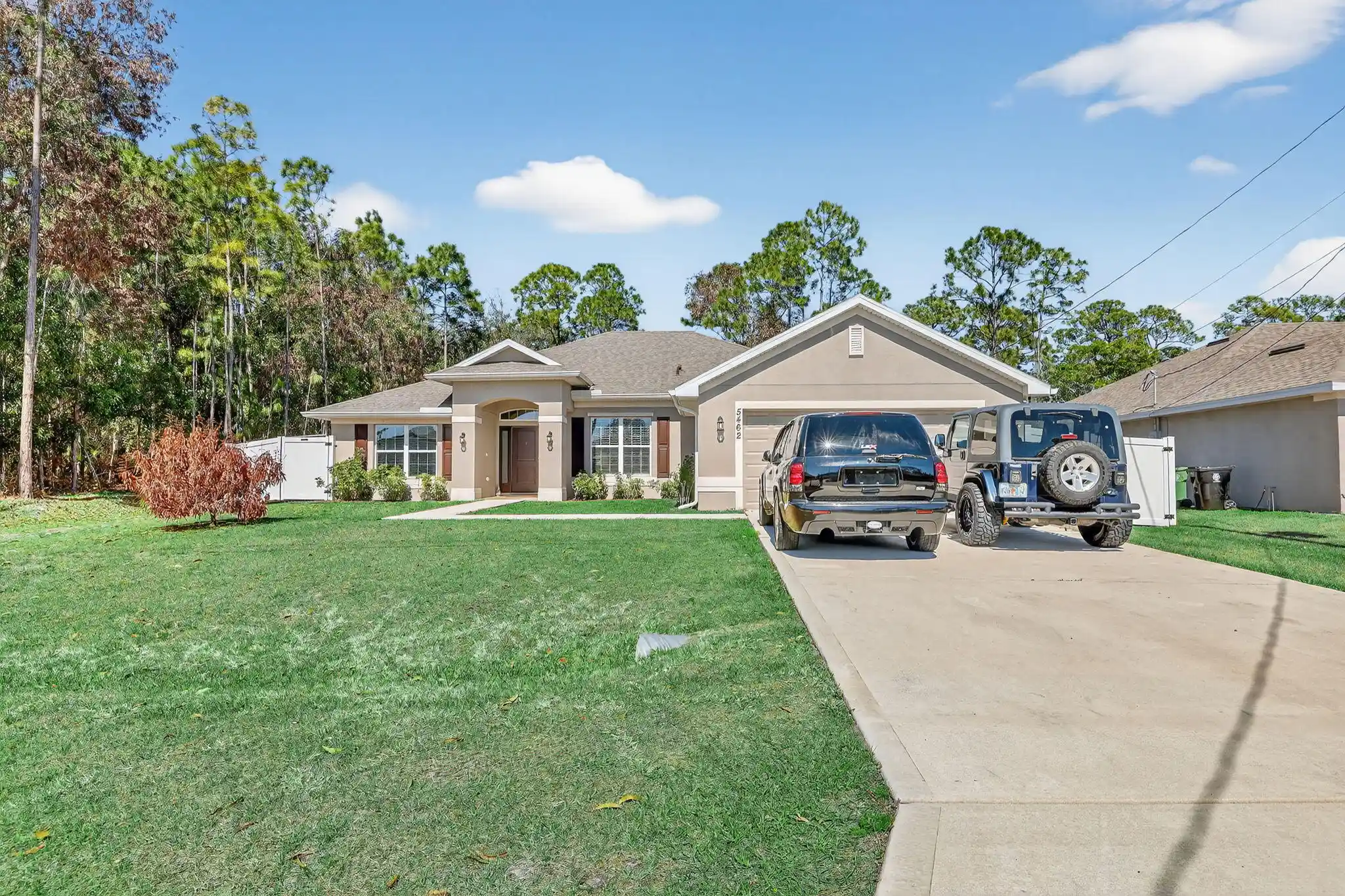 Photo 1 of Single family home for sale at 5462 Nw Scepter Dr, Port Saint Lucie, FL 34983 | MLS# B26000861 | Listing updated on 2026-10-20