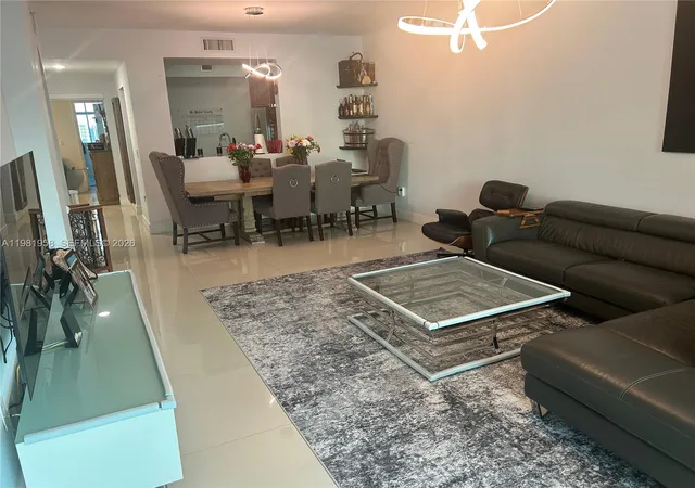 4th image of 3340 Ne 190Th St #1407, Aventura, FL 33180 | MLS# A11981958