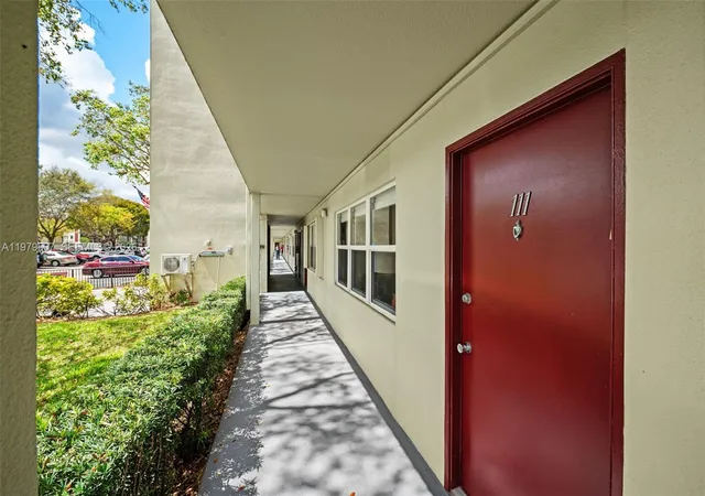 2nd image of 13255 Sw 7Th Ct #111D, Pembroke Pines, FL 33027 | MLS# A11979507