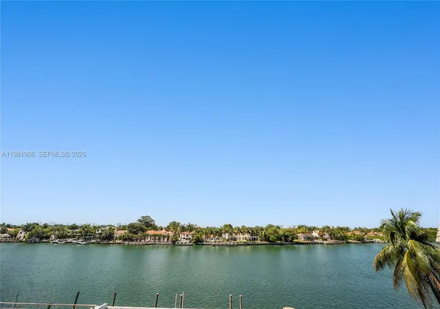 2nd image of 5750 Collins Ave #4F, Miami Beach, FL 33140 | MLS# A11981966