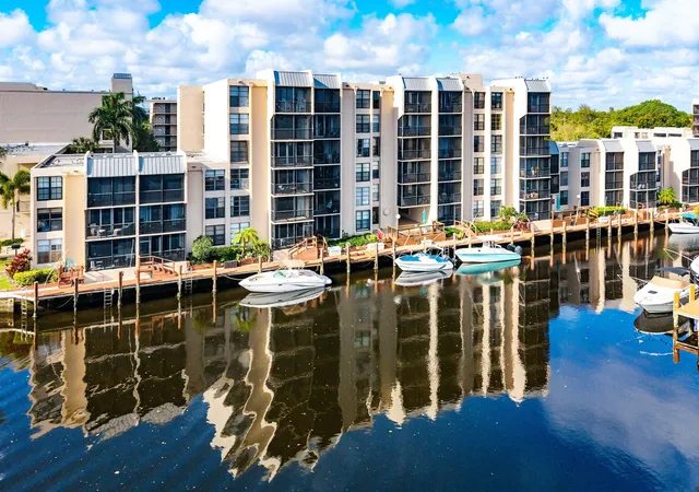 Photo 1 of Condo for sale at 6 Royal Palm Way #605, Boca Raton, FL 33432 | MLS# B26001046 | Listing updated on 2026-09-30