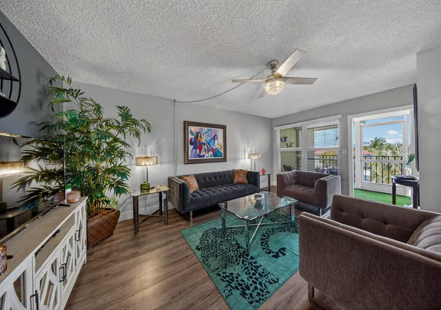 Photo 3 of Condo for sale at 804 Se 7th Street #401, Deerfield Beach, FL 33441 | MLS# B26001185 | Listing updated on 2026-10-07