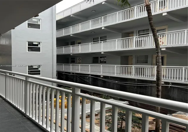 5th image of 215 Se 3Rd Ave #101A, Hallandale Beach, FL 33009 | MLS# A11982246