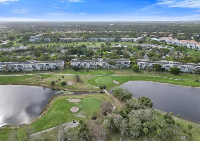 Homes for sale in Pompano Beach, FL | 806 Cypress Boulevard, Pompano Beach, FL 33069 | Houzeo