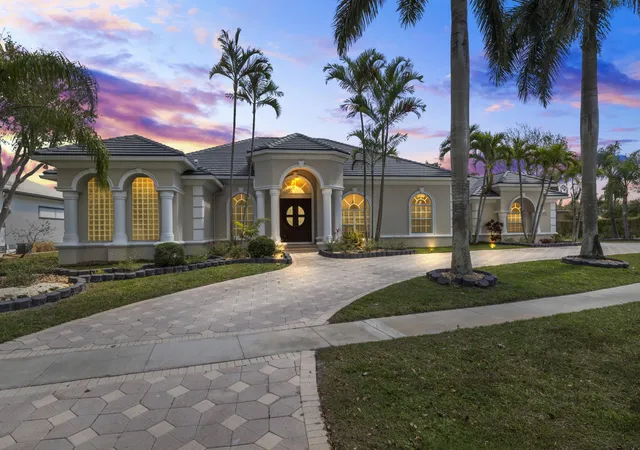 Single family home for sale at 2296 Greenview Cvs Dr, Wellington, FL 33414 | MLS# B26001211