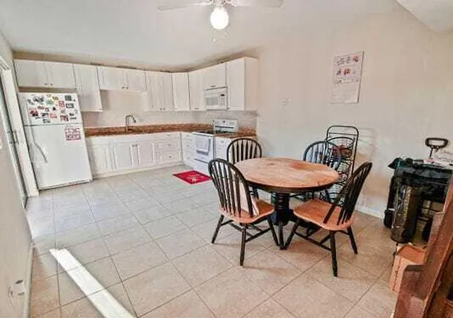 5th image of 2168 White Pine #D, Greenacres, FL 33415 | MLS# B26001216