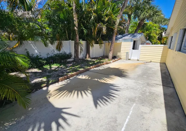 5th image of 1906 S Ocean, Fort Pierce, FL 34949 | MLS# B26001268