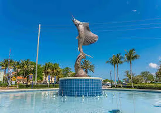 Homes for sale in Hutchinson Island, FL | 233 Ne Edgewater Drive, Hutchinson Island, FL 34996 | Houzeo