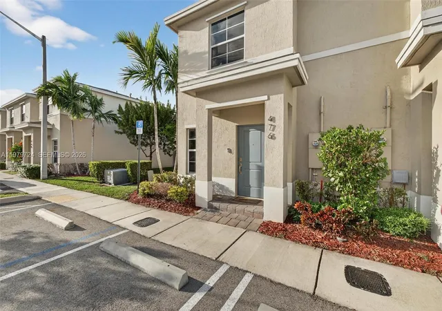 3rd image of 476 Ne 4Th Ln, Florida City, FL 33034 | MLS# A11979724