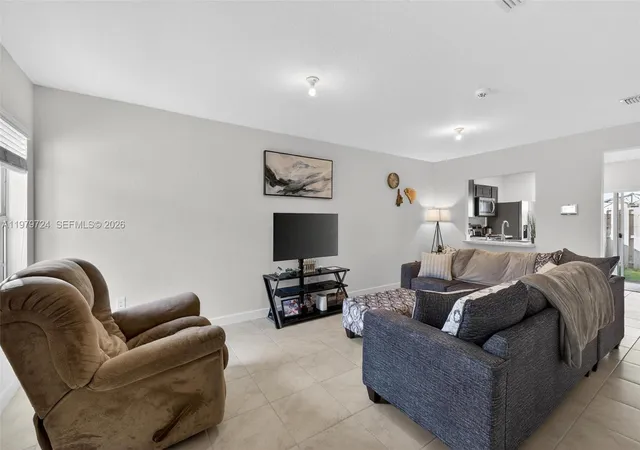 5th image of 476 Ne 4Th Ln, Florida City, FL 33034 | MLS# A11979724