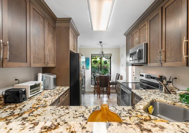 4th image of 5020 Golfview #1415, Delray Beach, FL 33484 | MLS# B26001314