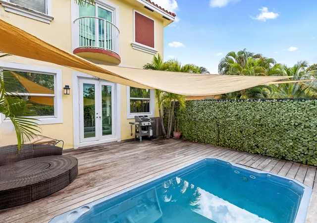 Homes for sale in Fort Lauderdale, FL | 1222 Ne 18th #1, Fort Lauderdale, FL 33304 | MLS# B26001360
