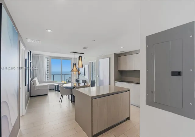 2nd image of 4010 S Ocean Dr #R2005, Hollywood, FL 33019 | MLS# A11982285
