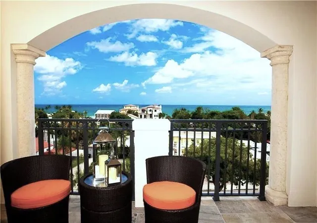Homes for sale in Fort Lauderdale, FL | 2409 N Ocean Boulevard, Fort Lauderdale, FL 33305 | Houzeo