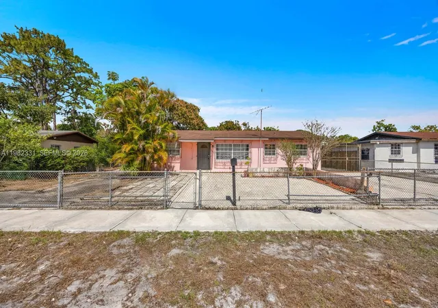 Homes for sale in Miami Gardens, FL | 3853 Nw 209Th St, Miami Gardens, FL 33055 | MLS# A11982331