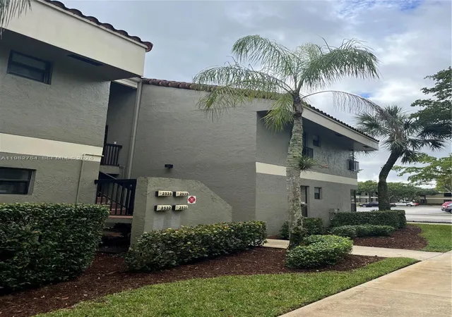 2nd image of 2531 Nw 49Th Ter, Coconut Creek, FL 33063