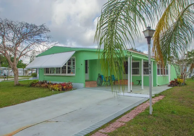 2nd image of 68 W Caribbean, Port St Lucie, FL 34952 | MLS# B26001831