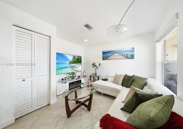 3rd image of 1040 Sw 66Th Ave, Pembroke Pines, FL 33023 | MLS# A11982862